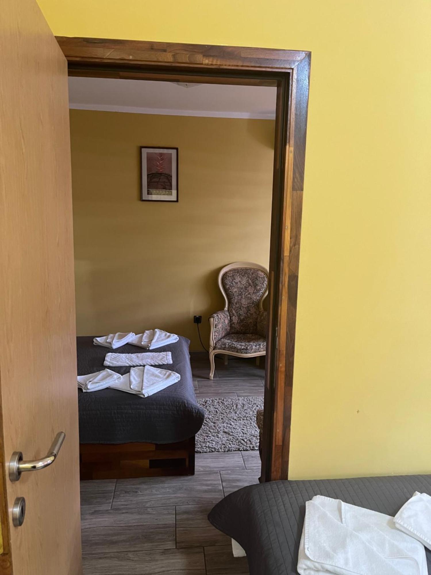 Hotel "Vir" Velika Plana Zewnętrze zdjęcie