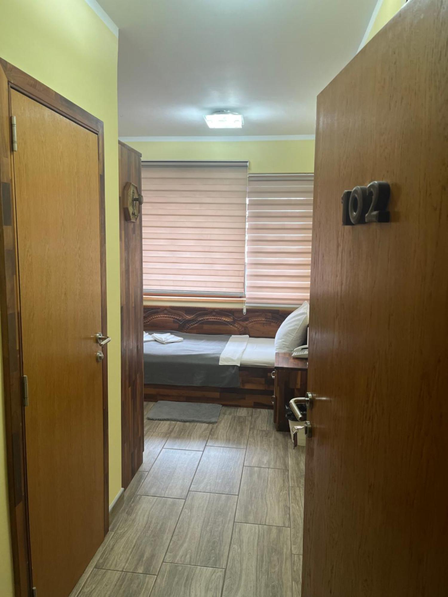 Hotel "Vir" Velika Plana Zewnętrze zdjęcie