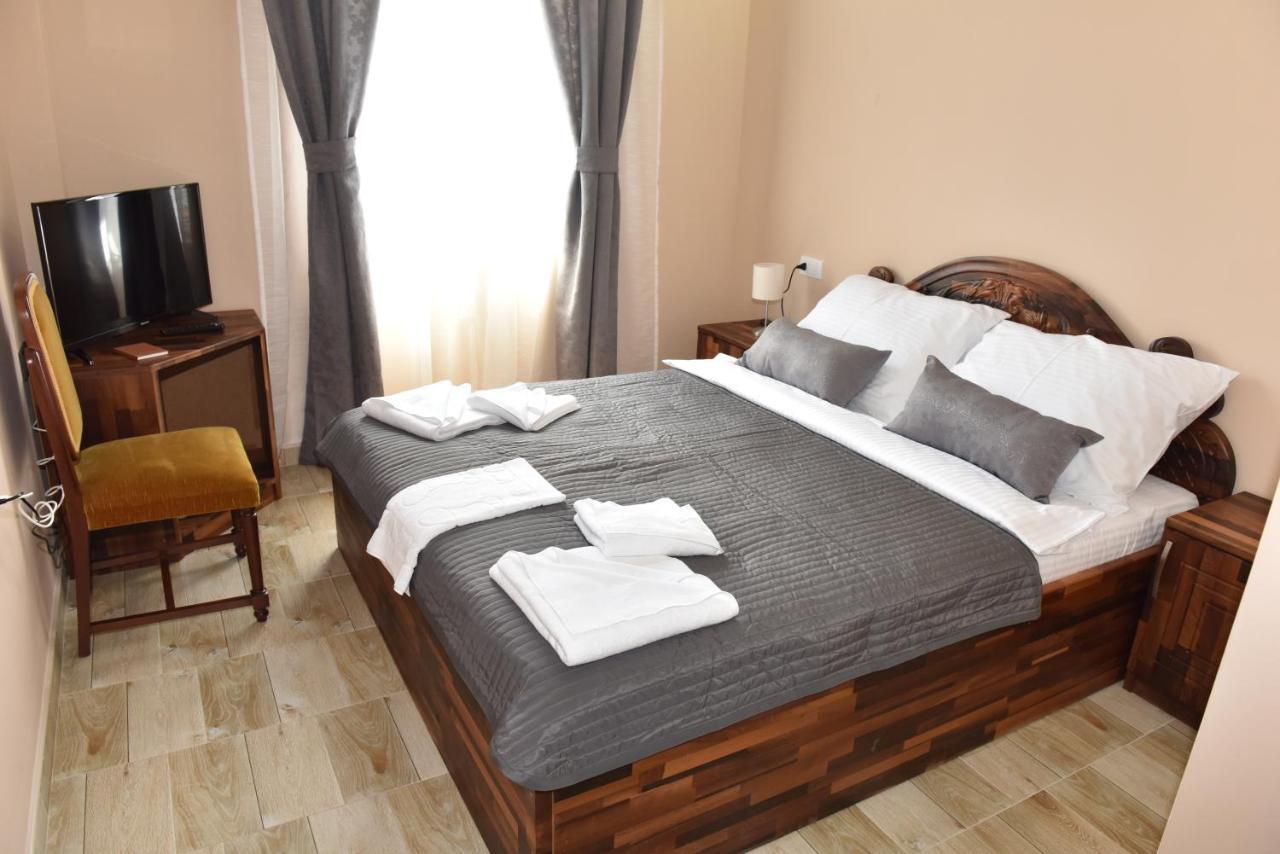 Hotel "Vir" Velika Plana Zewnętrze zdjęcie